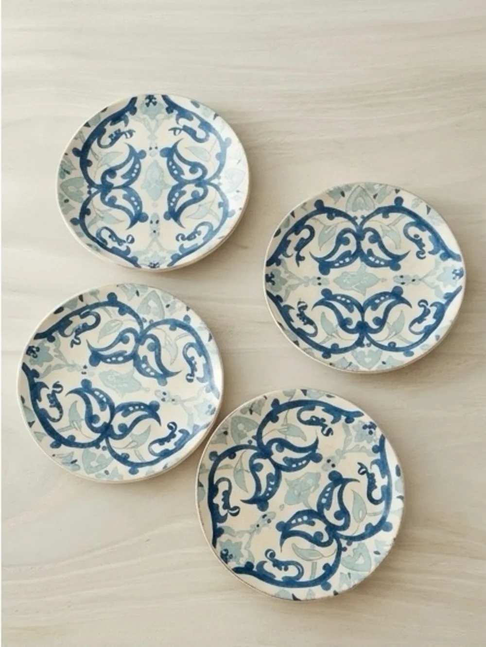 SET OF 4 WILLIAMS SONOMA BLUE PAISLEY SALAD PLATES - DISCONTINUED VINTAGE